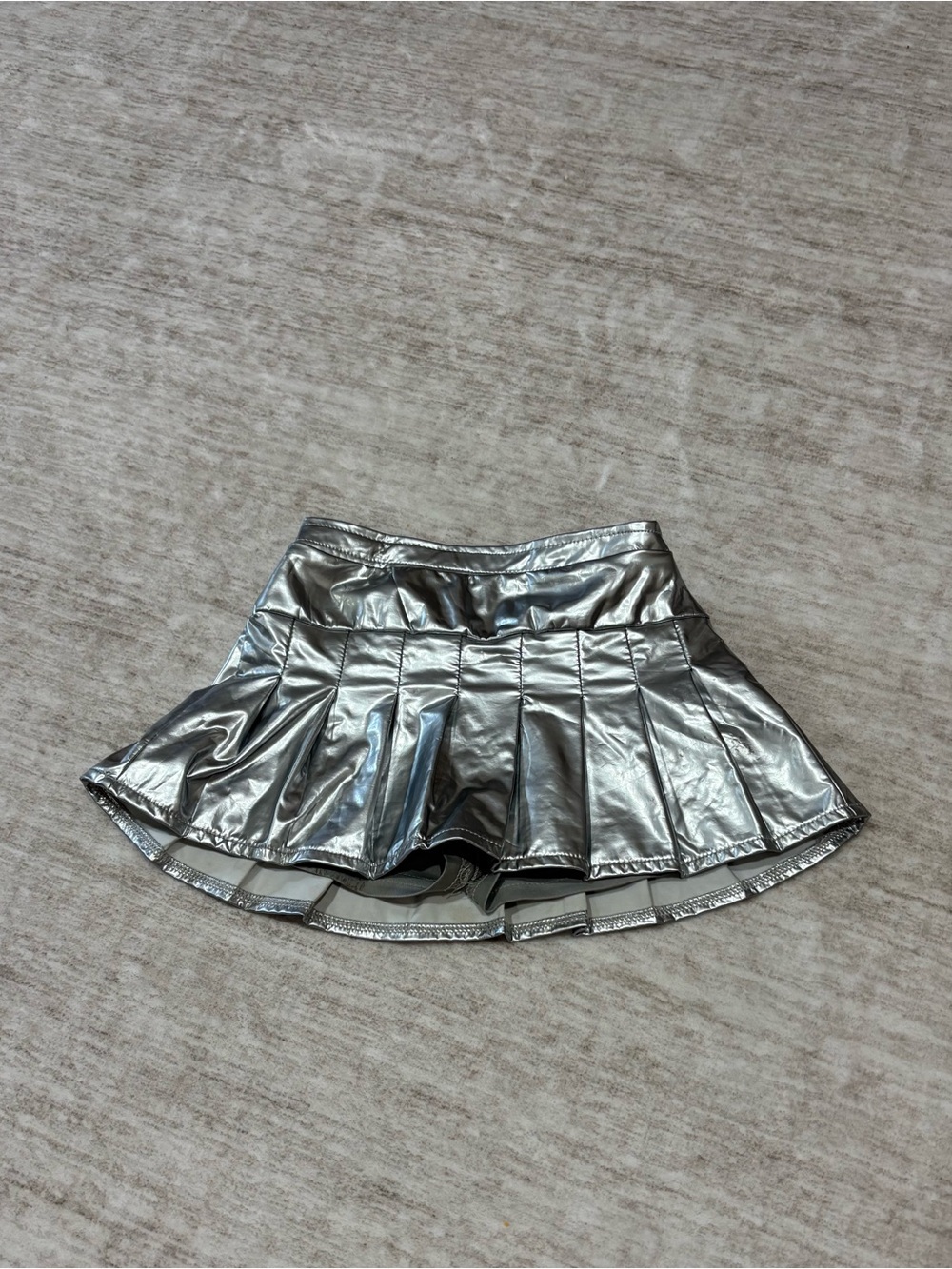 Metallic Silver Pleated Mini Skirt